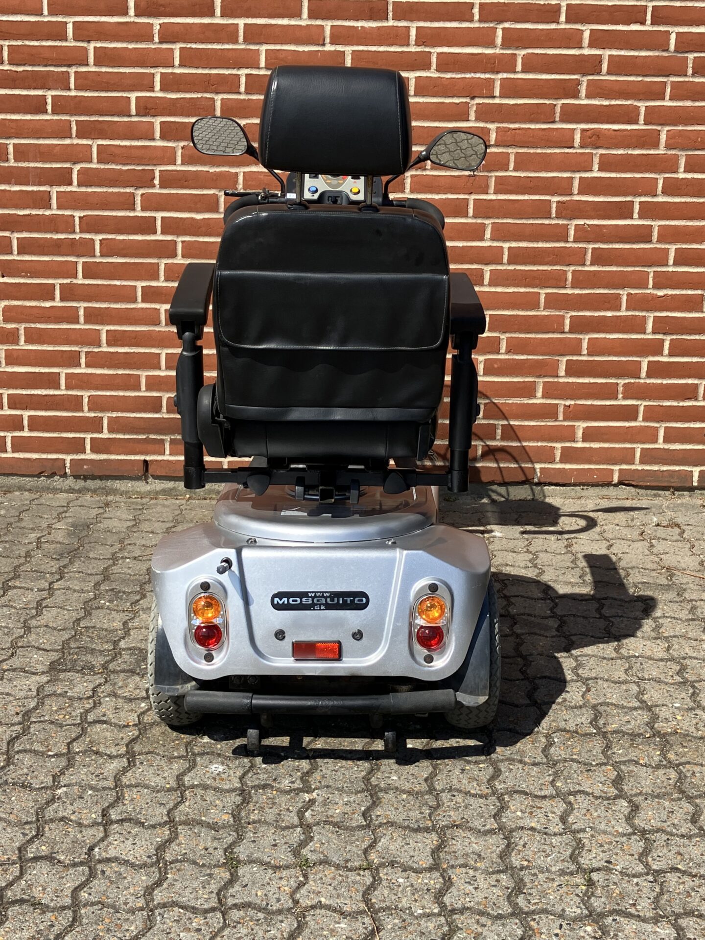 BRUGT El-scooter Mosquito grå 15 km/t - 6 MDR. GARANTI (0900243) - Billede 3